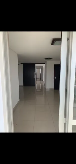 Foto 1 de Apartamento com 3 Quartos à venda, 128m² em Duque de Caxias, Cuiabá
