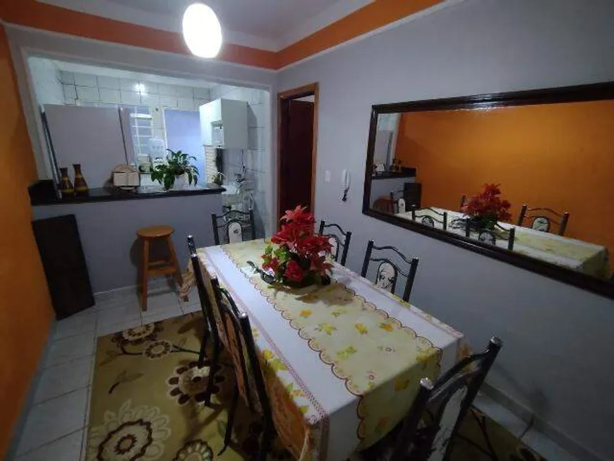 Foto 1 de Casa com 3 Quartos à venda, 128m² em Cidade Jardim, Uberlândia