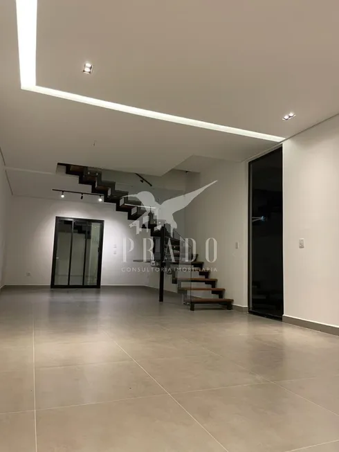 Foto 1 de Sobrado com 3 Quartos à venda, 133m² em Jardim Maristela, Atibaia