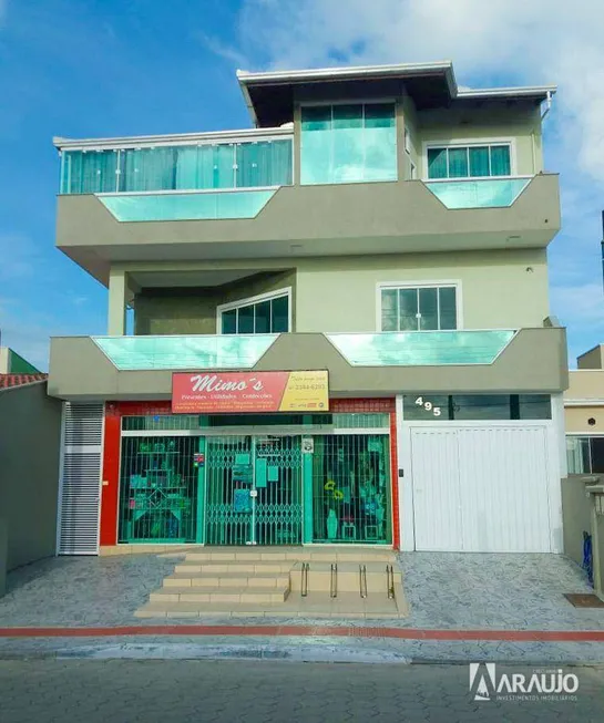 Foto 1 de Casa com 3 Quartos à venda, 200m² em Espinheiros, Itajaí