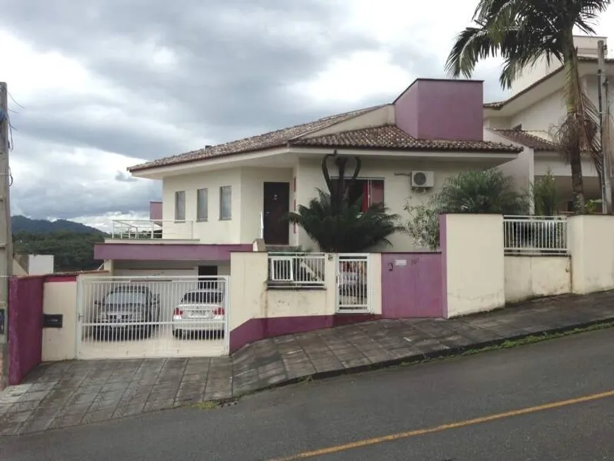 Foto 1 de Casa com 2 Quartos à venda, 165m² em Amizade, Jaraguá do Sul