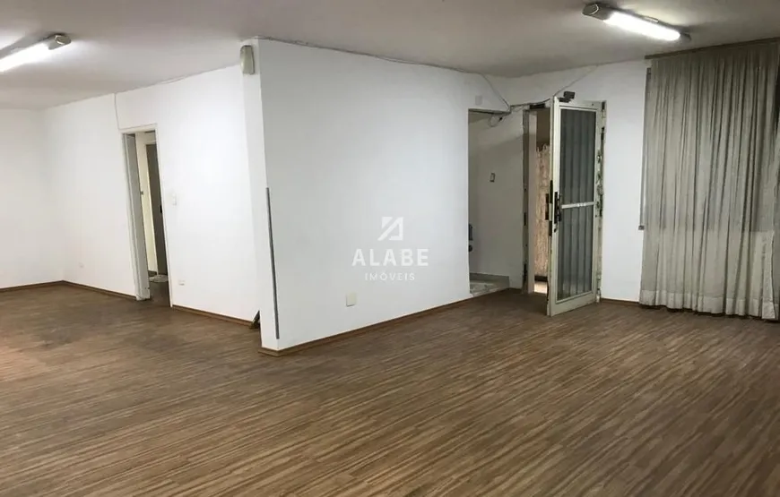 Foto 1 de Casa com 4 Quartos para venda ou aluguel, 400m² em Brooklin, São Paulo