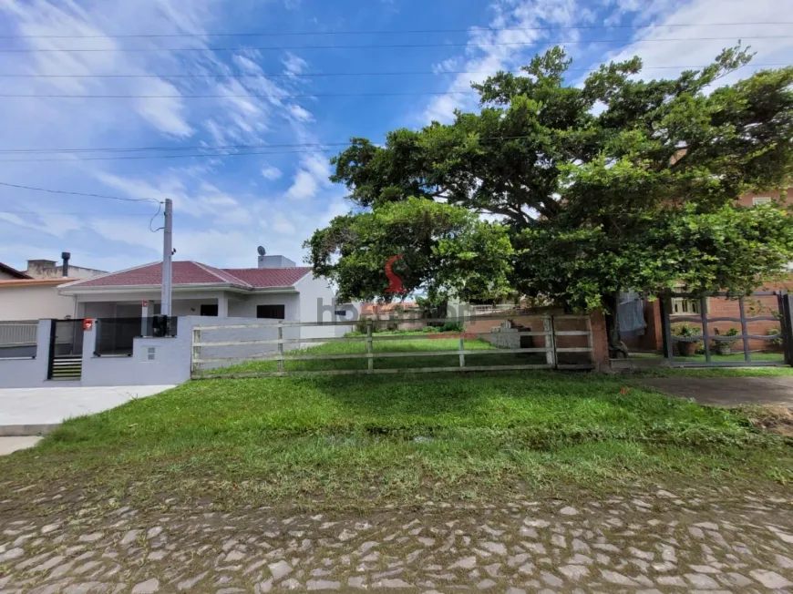 Foto 1 de Lote/Terreno à venda, 300m² em , Arroio do Sal