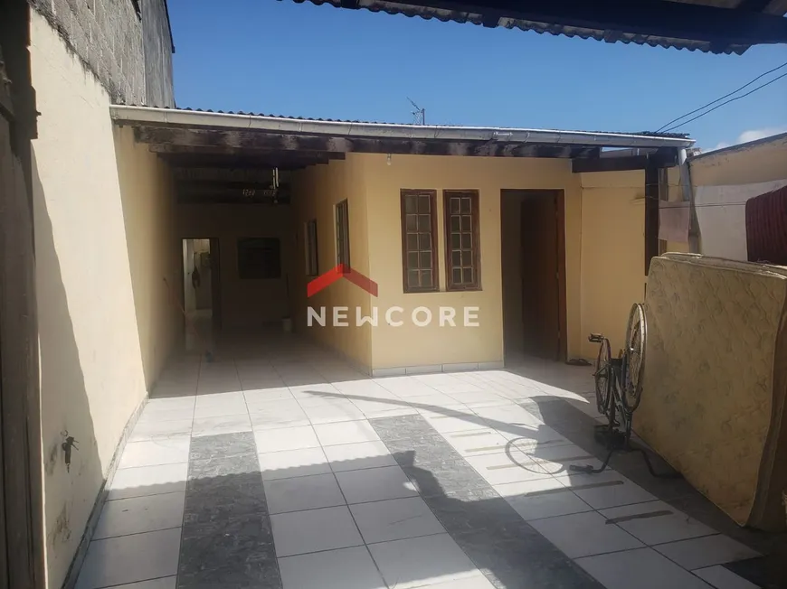 Foto 1 de Casa com 2 Quartos à venda, 138m² em Barranco Alto, Caraguatatuba
