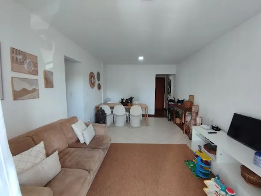 Foto 1 de Apartamento com 3 Quartos à venda, 89m² em Itaipava, Petrópolis