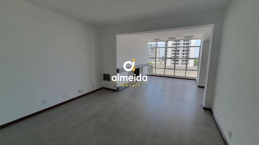 Foto 1 de Apartamento com 4 Quartos à venda, 370m² em Centro, Santa Maria