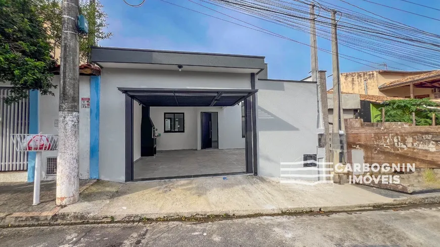 Foto 1 de Casa com 2 Quartos à venda, 100m² em Borda da Mata, Caçapava