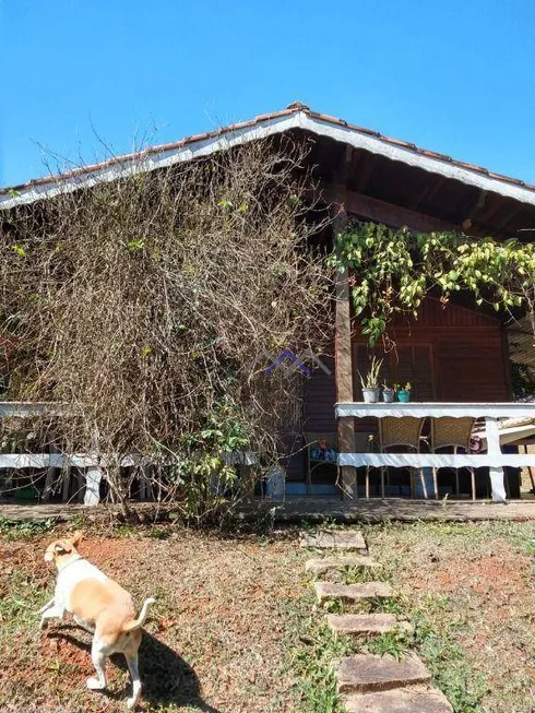 Foto 1 de Fazenda/Sítio com 3 Quartos à venda, 240m² em Parque Nova Xampirra, Itatiba
