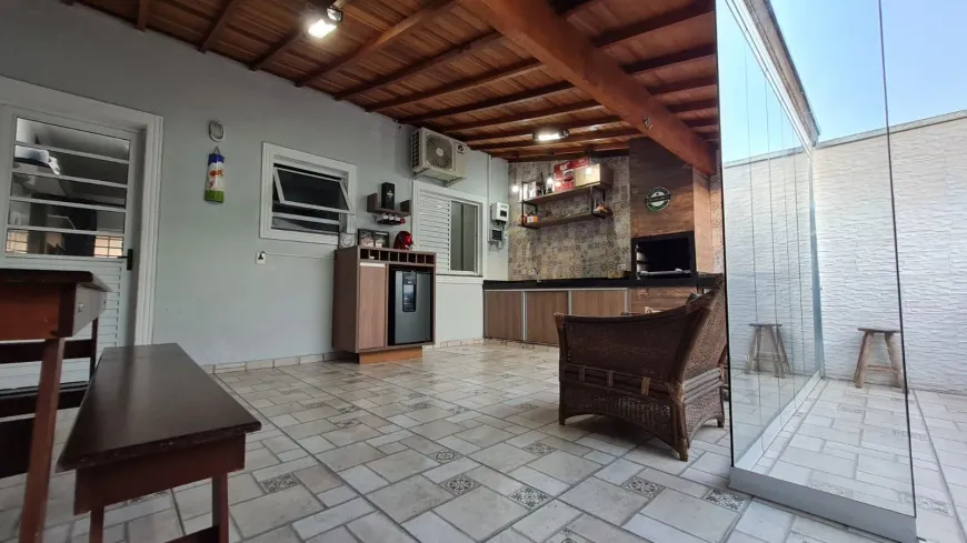 Foto 1 de Casa de Condomínio com 2 Quartos à venda, 44m² em Jardim Marcondes, Jacareí