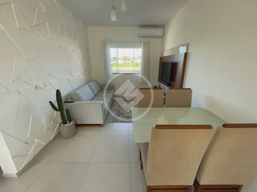 Foto 1 de Apartamento com 2 Quartos à venda, 44m² em Fundos, Biguaçu