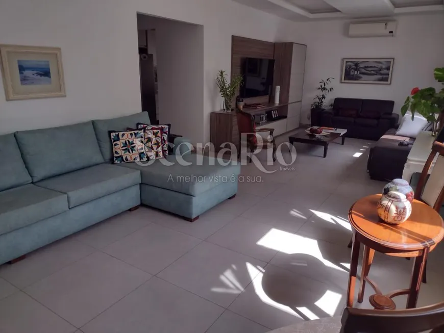 Foto 1 de Casa com 4 Quartos à venda, 255m² em Barra da Tijuca, Rio de Janeiro