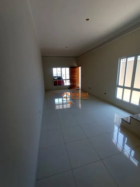 Foto 1 de Sobrado com 3 Quartos à venda, 125m² em Vila Maranduba, Guarulhos