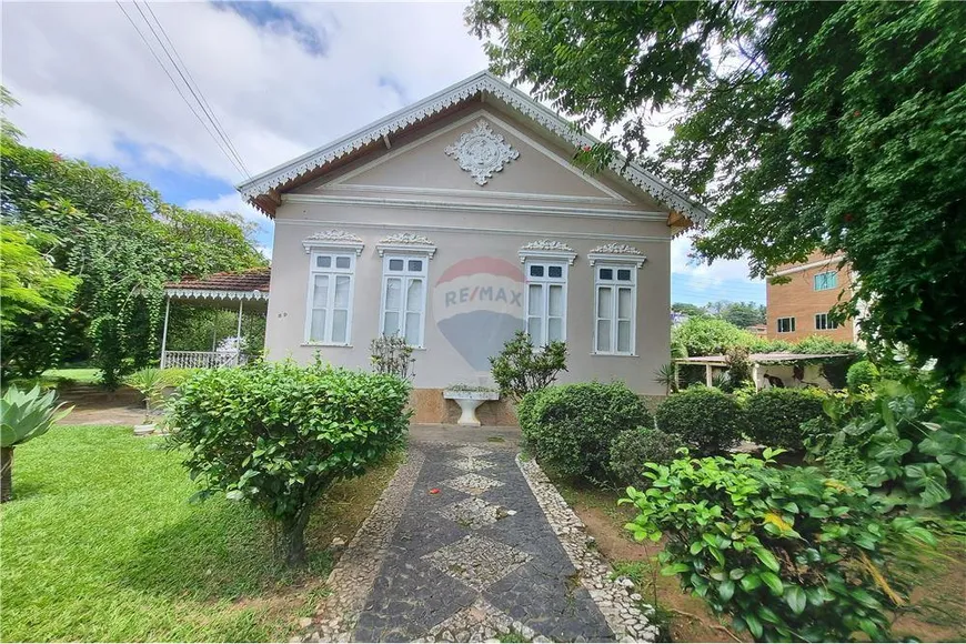 Foto 1 de Casa com 9 Quartos à venda, 601m² em Centro, São João Nepomuceno