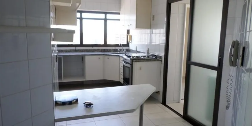 Foto 1 de Apartamento com 3 Quartos para alugar, 100m² em Alphaville Centro Industrial e Empresarial Alphaville, Barueri