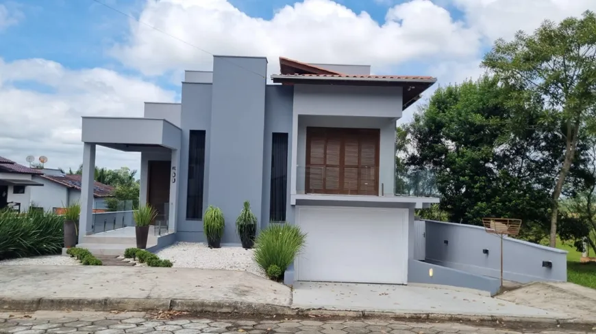 Foto 1 de Casa com 3 Quartos à venda, 184m² em São Defende, Criciúma