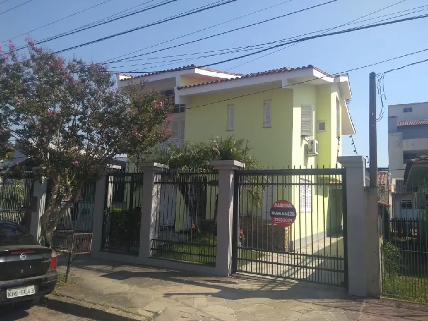 Foto 1 de Casa com 3 Quartos à venda, 320m² em Jardim Itú Sabará, Porto Alegre