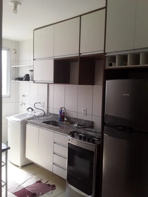 Foto 1 de Apartamento com 2 Quartos para alugar, 55m² em Buraquinho, Lauro de Freitas