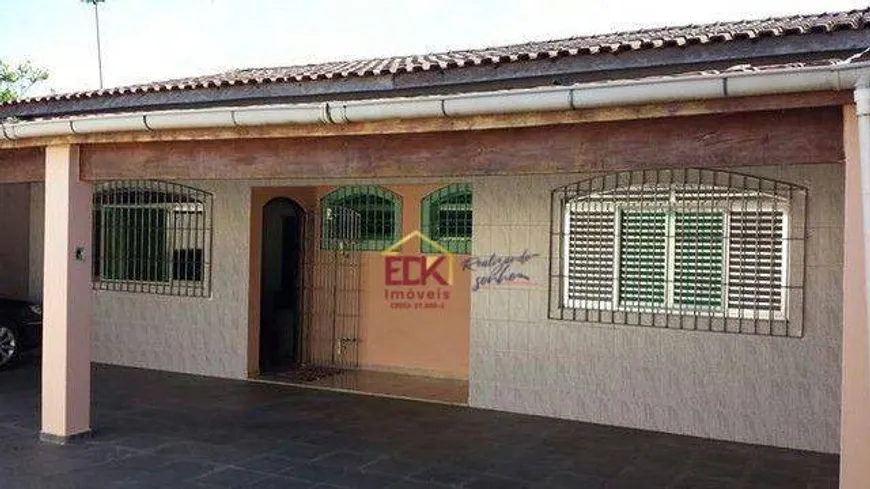 Foto 1 de Casa com 3 Quartos à venda, 120m² em Travessão, Caraguatatuba