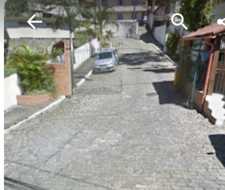 Foto 1 de Lote/Terreno à venda, 1786m² em Quitandinha, Petrópolis