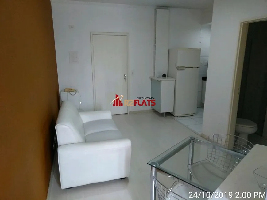 Foto 1 de Flat com 1 Quarto para alugar, 33m² em Moema, São Paulo