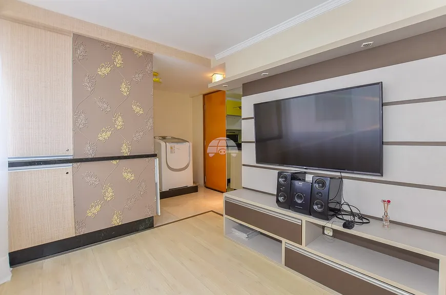 Foto 1 de Apartamento com 1 Quarto à venda, 45m² em Campo Comprido, Curitiba