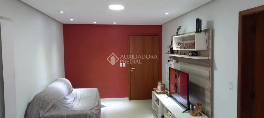 Foto 1 de Apartamento com 2 Quartos à venda, 79m² em Jardim Itú Sabará, Porto Alegre