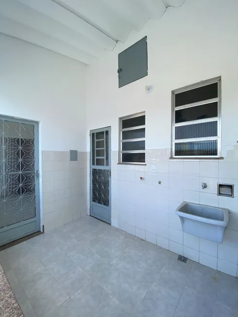 Foto 1 de Casa com 1 Quarto para alugar, 50m² em Magalhães Bastos, Rio de Janeiro
