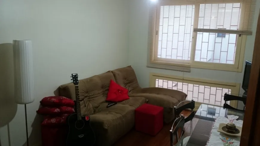 Foto 1 de Apartamento com 2 Quartos à venda, 52m² em Auxiliadora, Porto Alegre