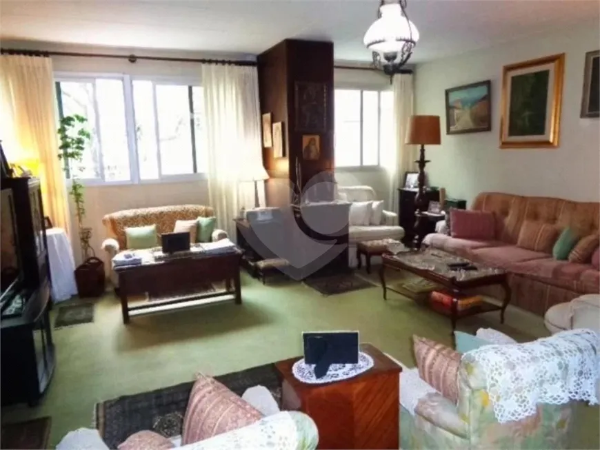 Foto 1 de Apartamento com 4 Quartos à venda, 222m² em Jardim América, São Paulo