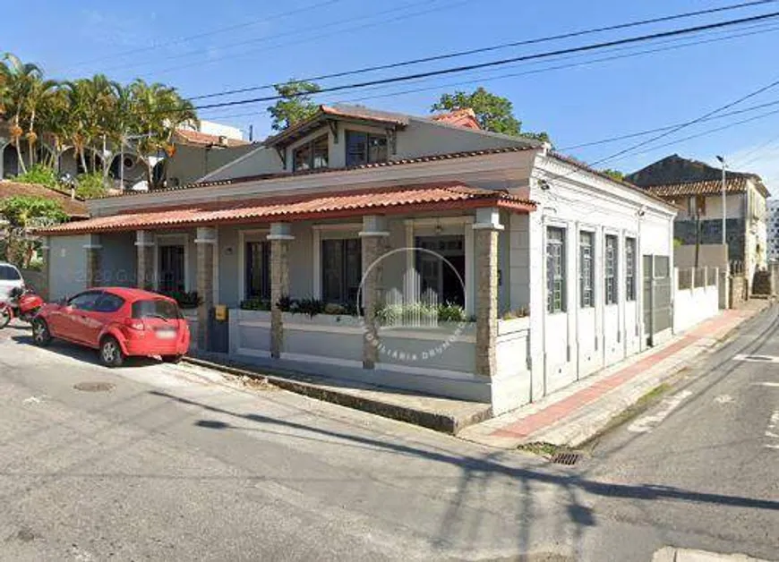 Foto 1 de Casa com 5 Quartos à venda, 270m² em Centro, São José