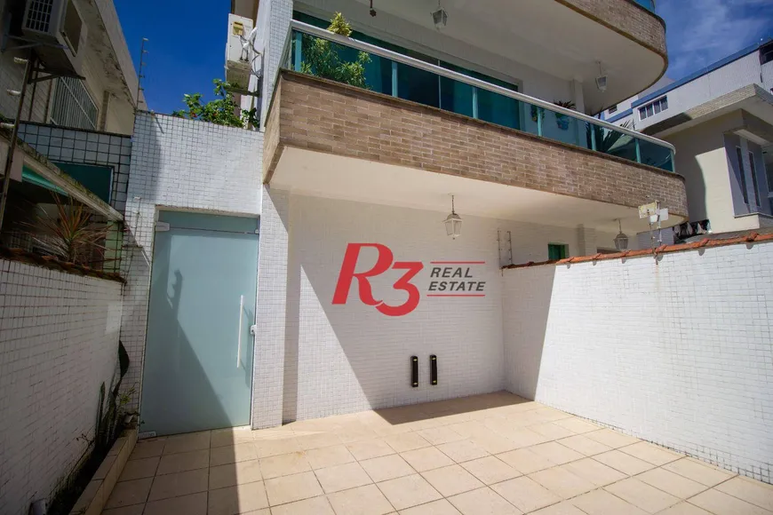 Foto 1 de Casa com 3 Quartos para venda ou aluguel, 170m² em Embaré, Santos