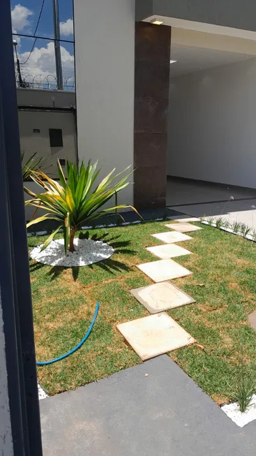 Foto 1 de Casa com 3 Quartos à venda, 135m² em Jardim Novo Mundo, Goiânia