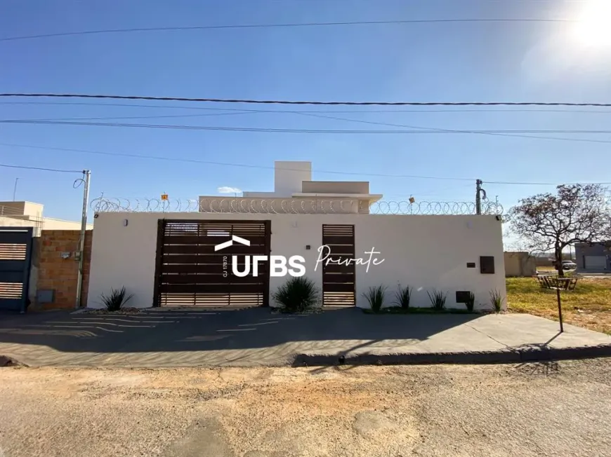 Foto 1 de Casa com 4 Quartos à venda, 186m² em , Hidrolândia