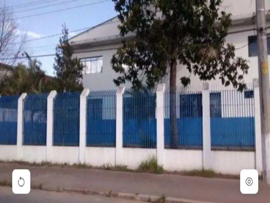 Foto 1 de Galpão/Depósito/Armazém à venda, 700m² em Centro, Embu-Guaçu