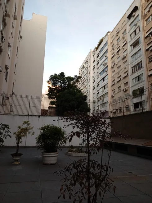 Foto 1 de Apartamento com 3 Quartos à venda, 99m² em Arpoador, Rio de Janeiro