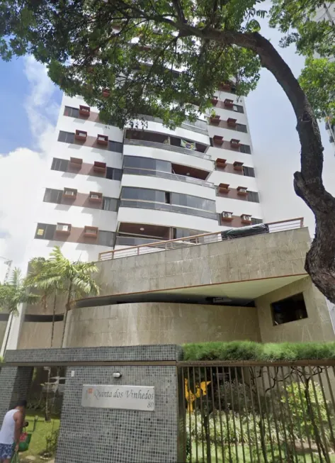 Foto 1 de Apartamento com 4 Quartos para alugar, 137m² em Espinheiro, Recife