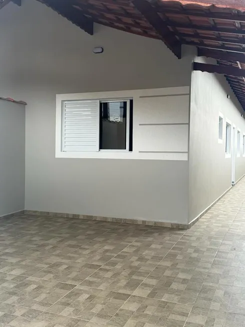 Foto 1 de Casa com 2 Quartos à venda, 85m² em Santa Eugenia, Mongaguá