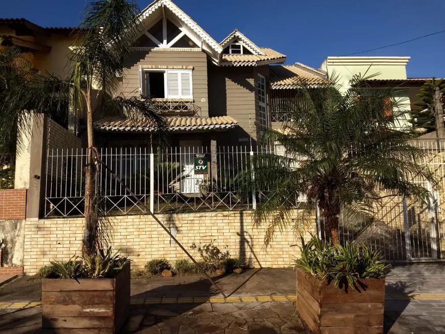 Foto 1 de Casa com 4 Quartos à venda, 180m² em Estância Velha, Canoas