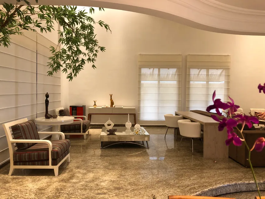 Foto 1 de Casa de Condomínio com 4 Quartos à venda, 700m² em Residencial Granville, Goiânia