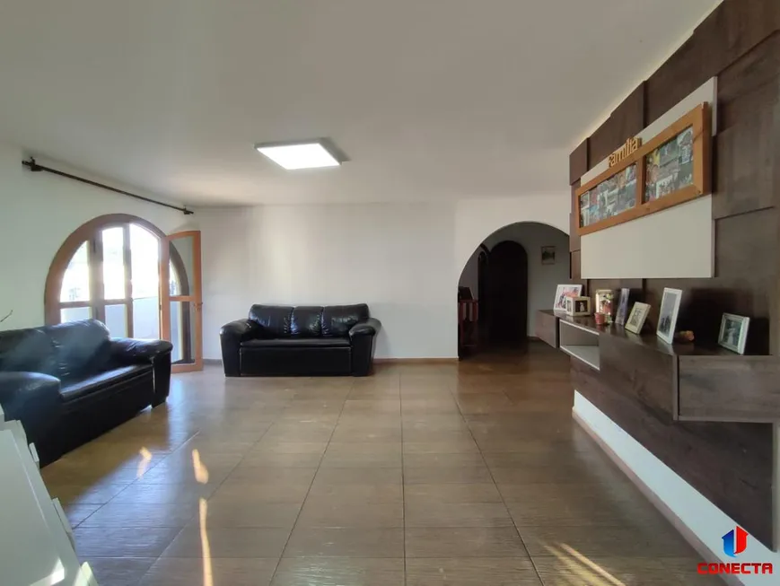Foto 1 de Apartamento com 5 Quartos à venda, 480m² em Santa Clara, Vitória