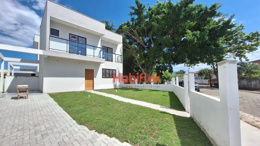 Foto 1 de Casa com 3 Quartos à venda, 93m² em Carianos, Florianópolis