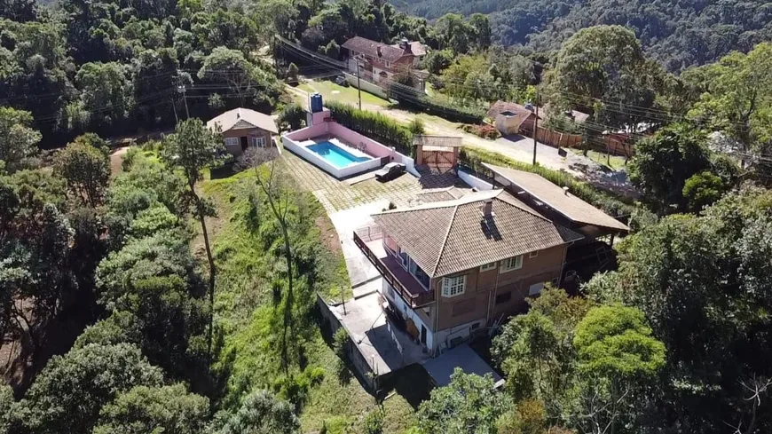 Foto 1 de Casa com 5 Quartos à venda, 360m² em Monte Verde, Camanducaia