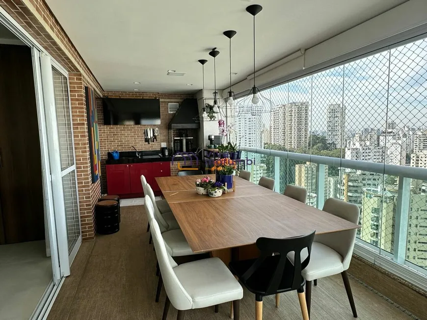 Foto 1 de Apartamento com 3 Quartos à venda, 238m² em Vila Andrade, São Paulo