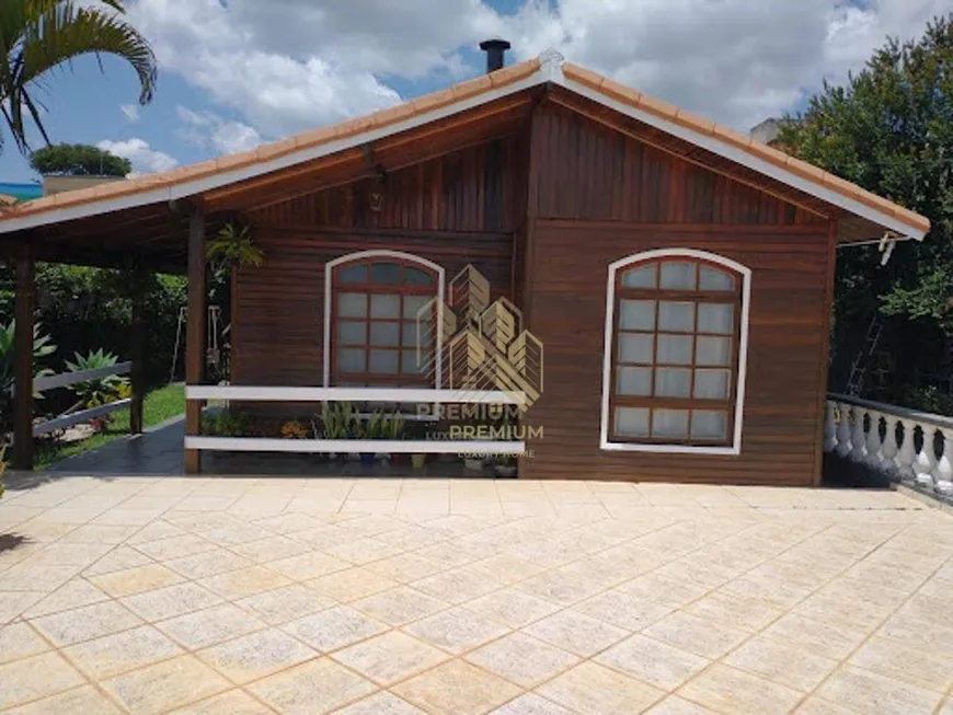 Foto 1 de Casa com 3 Quartos à venda, 200m² em Jardim Imperial, Atibaia