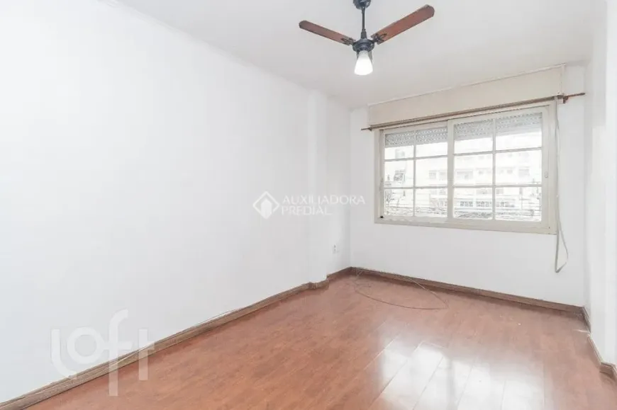 Foto 1 de Apartamento com 3 Quartos à venda, 63m² em Cidade Baixa, Porto Alegre