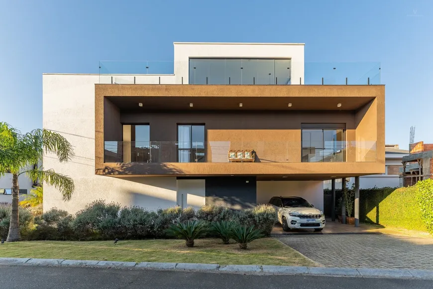 Foto 1 de Casa de Condomínio com 3 Quartos à venda, 300m² em Santa Felicidade, Curitiba