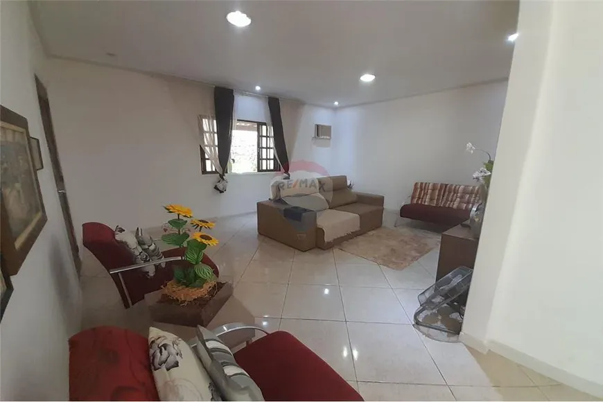 Foto 1 de Casa com 2 Quartos à venda, 360m² em Guaratiba, Rio de Janeiro