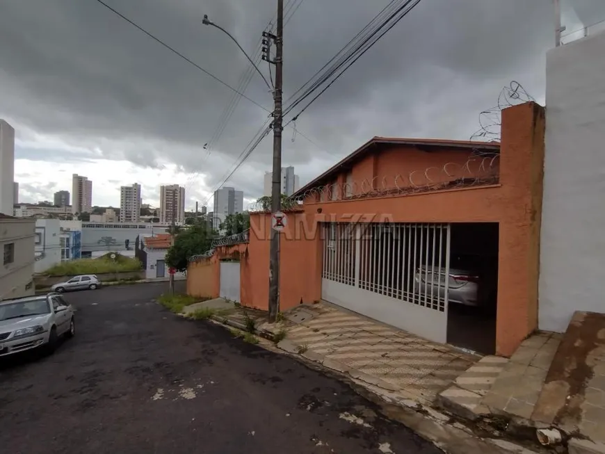 Foto 1 de Casa com 4 Quartos à venda, 258m² em Fabrício, Uberaba