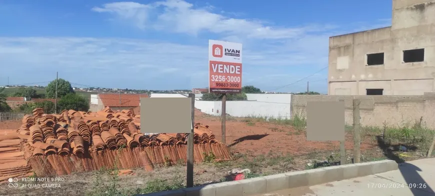 Foto 1 de Lote/Terreno à venda, 992m² em Santa Mônica, Uberlândia