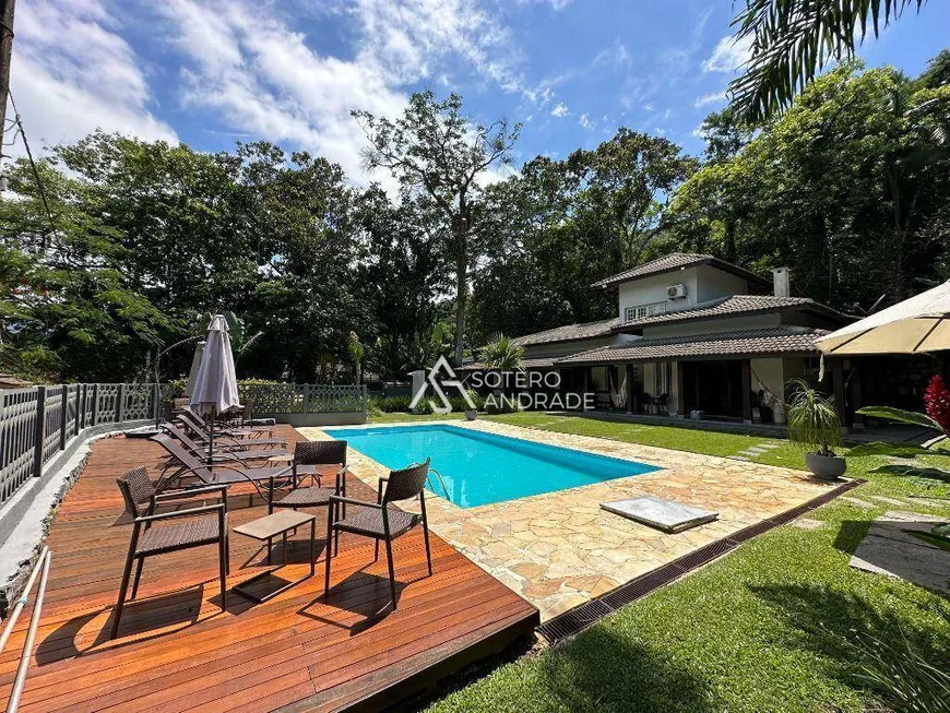 Foto 1 de Casa com 5 Quartos à venda, 378m² em PRAIA DE MARANDUBA, Ubatuba